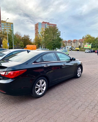 Hyundai Sonata cena 33000 przebieg: 225000, rok produkcji 2010 z Wrocław małe 379